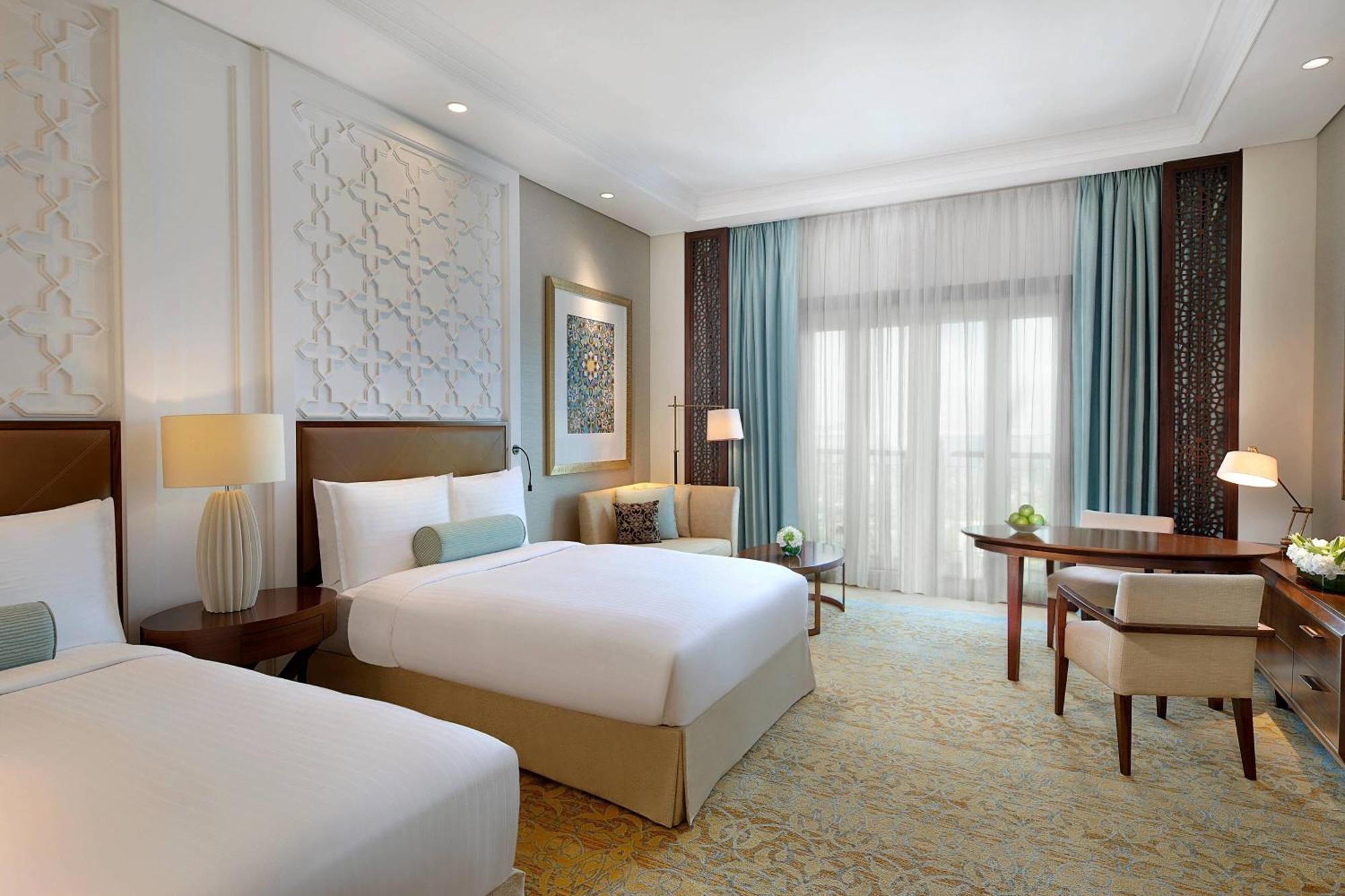 The Ritz-carlton, Resort Dubai